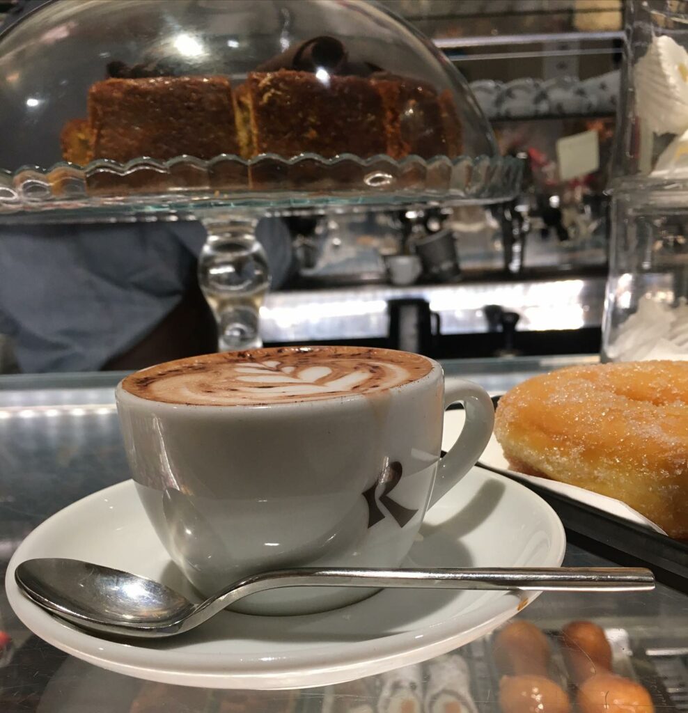 Roscioli serves amazing espresso drinks, cappuccinos and pastries. 