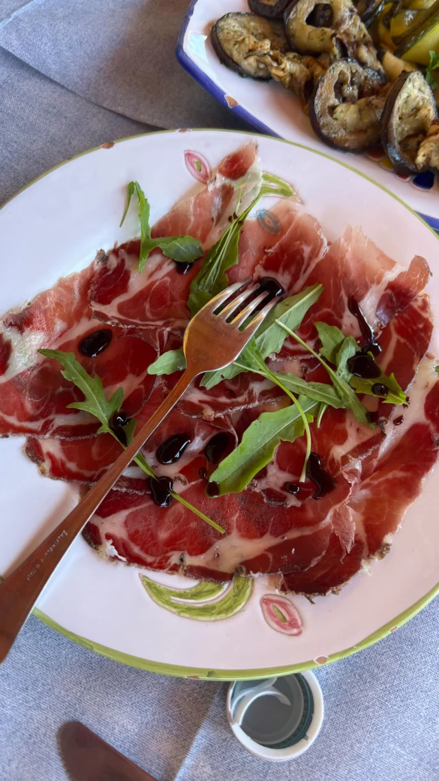 Looking back at some food porn from last week’s culinary tour of Sardinia. I promise we did more than just eat. But enjoying each region’s cuisine on my tours is always a highlight.

Thinking already of running another adventure here in 2027. Are you in?
